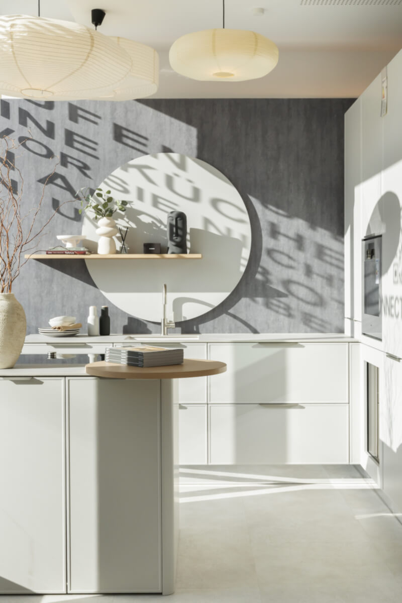 Showroom im KUECHE24 Küchenstudio Bielefeld