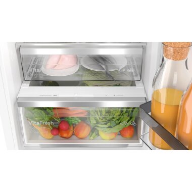 Bosch kin86add0, Series 6, built-in fridge-freezer with freezer section below, 177.2 x 55.8 cm, flat hinge with soft-close drawer