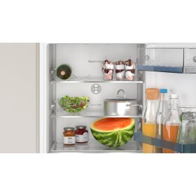 Bosch KIR21SFE0, Serie 4, Einbau-Kühlschrank, 87.4 x 54.1 cm, Flachscharnier
