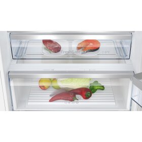 Neff KB7966DD0, N 70, Einbau Kühl-Gefrierkombination mit Gefrierfach unten, 193.5 x 70.8 cm, Flachscharnier mit Softeinzug