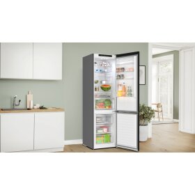 Bosch KGN392XCF, Serie 4, Freistehende Kühl-Gefrier-Kombination mit Gefrierbereich unten, 203 x 60 cm, Gebürsteter schwarzer Stahl AntiFingerprint