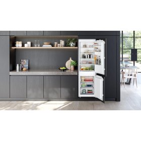 Siemens KI86NNFE0, iQ100, built-in fridge-freezer combination with bottom freezer area, 177.2 x 54.1 cm, flat hinge
