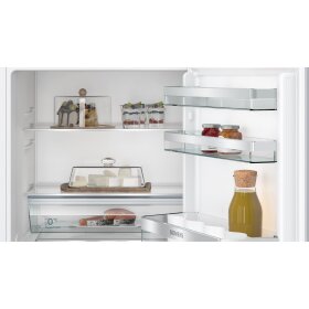 Siemens KU21RADE0, iQ500, undercounter refrigerator, 82 x 60 cm, flat hinge with soft closing