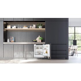 Siemens KU21RADE0, iQ500, undercounter refrigerator, 82 x 60 cm, flat hinge with soft closing