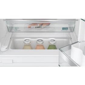 Siemens KU21RADE0, iQ500, undercounter refrigerator, 82 x 60 cm, flat hinge with soft closing