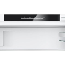 Siemens KU22LADD0, iQ500, undercounter refrigerator with freezer compartment, 82 x 60 cm, flat hinge with soft close