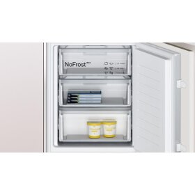 Constructa CK786NSE0, built-in fridge-freezer combination with bottom freezer area, 177.2 x 54.1 cm, drag hinge