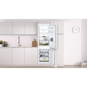 Constructa CK786NSE0, built-in fridge-freezer combination with bottom freezer area, 177.2 x 54.1 cm, drag hinge