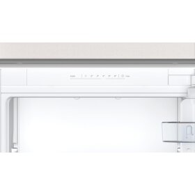 Constructa CK786NSE0, built-in fridge-freezer combination with bottom freezer area, 177.2 x 54.1 cm, drag hinge