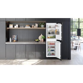 Siemens KI85NNFE0, iQ100, built-in fridge-freezer combination with bottom freezer area, 177.2 x 54.1 cm, flat hinge