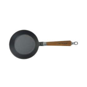Ronneby Bruk Maestro Bratpfanne flach, Ø 18 cm, mit braunem Buchenholzgriff