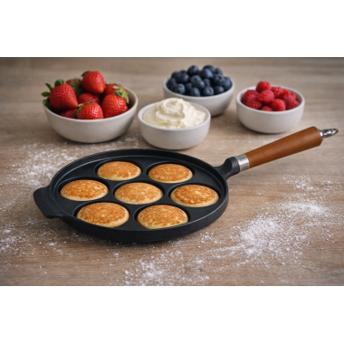 Ronneby Bruk Maestro Minipfannkuchen-Pfanne, Ø 24 cm, mit braunem Buchenholzgriff