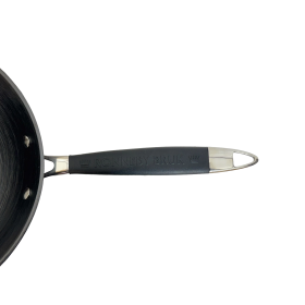 Ronneby Bruk Ultra Light Bratpfanne, Ø 28 cm, mit silikonummanteltem Griff