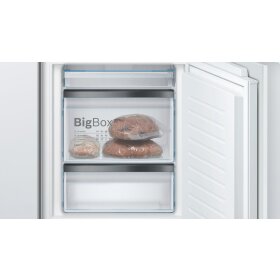 Bosch KIS86SDE0, Serie 6, Einbau-Kühl-Gefrier-Kombination mit Gefrierbereich unten, 177.2 x 55.8 cm, Flachscharnier mit Softeinzug