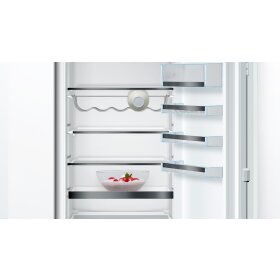 Bosch KIS86SDE0, Serie 6, Einbau-Kühl-Gefrier-Kombination mit Gefrierbereich unten, 177.2 x 55.8 cm, Flachscharnier mit Softeinzug