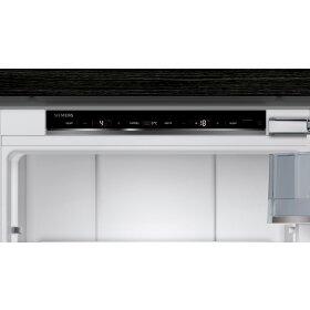 Siemens KI84FPDD0, iQ700, Einbau-Kühl-Gefrier-Kombination mit Gefrierbereich unten, 177.2 x 55.8 cm, Flachscharnier mit Softeinzug