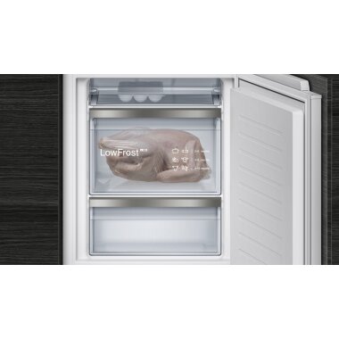Siemens ki84fpfe0, iQ700, built-in fridge-freezer with freezer section below, 177.2 x 55.8 cm, flat hinge