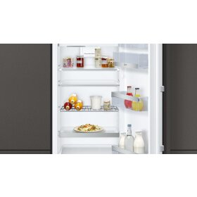 Neff KI2826DE0, N 70, Einbau-Kühlschrank mit Gefrierfach, 177.5 x 56 cm, Flachscharnier mit Softeinzug