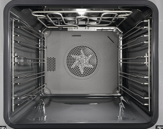 Miele Dampfbacköfen – PerfectClean-Ausstattung